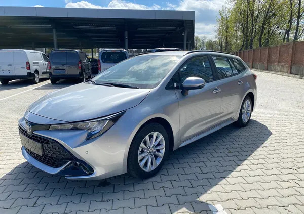 wielkopolskie Toyota Corolla cena 124700 przebieg: 15, rok produkcji 2024 z Poznań